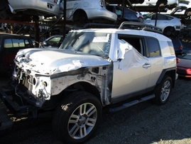 2007 TOYOTA FJ CRUISER SILVER 4.0L AT 4WD Z16347